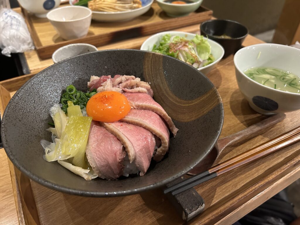 炭火鴨丼定食