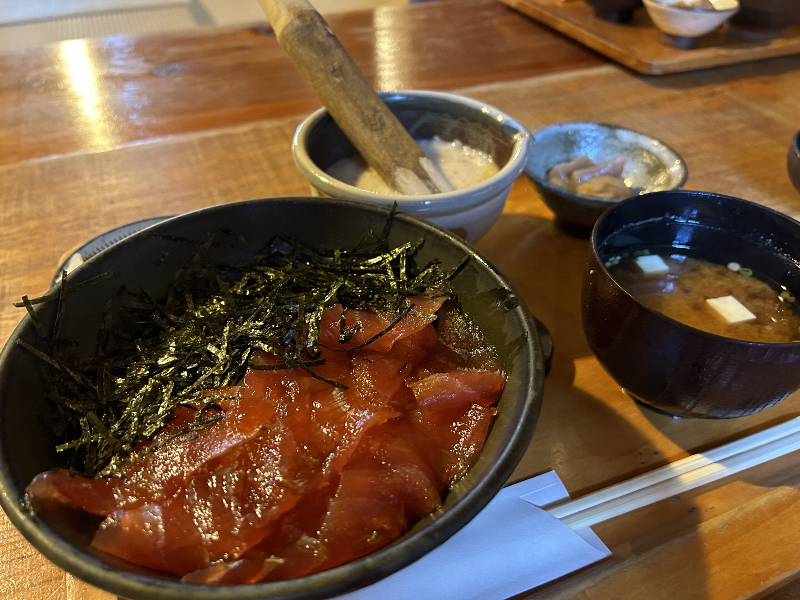 筥とろ鉄火丼